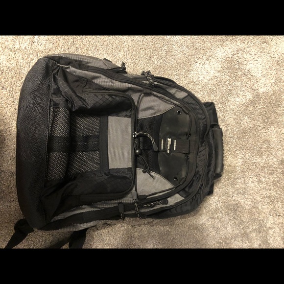 targus sport backpack